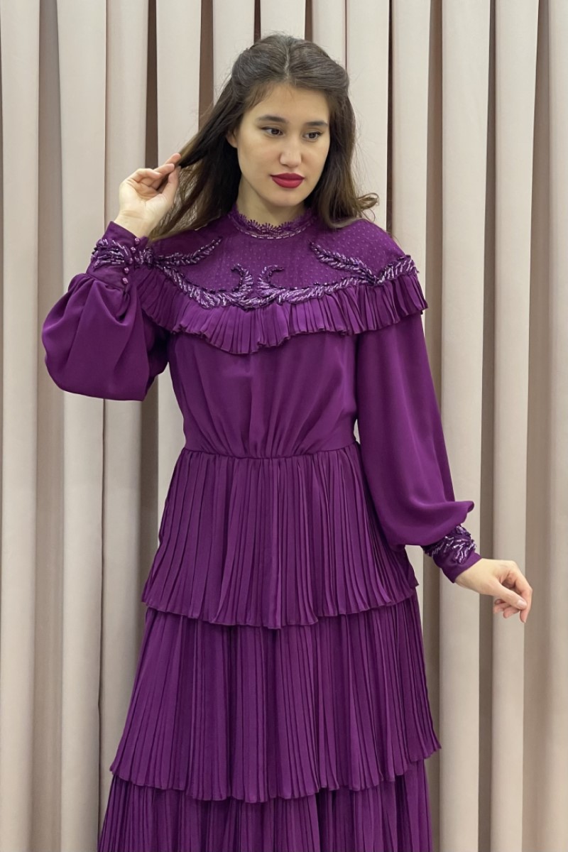 1002,2 mor, tesettür dantelli taslı elbise abiye uzun midi