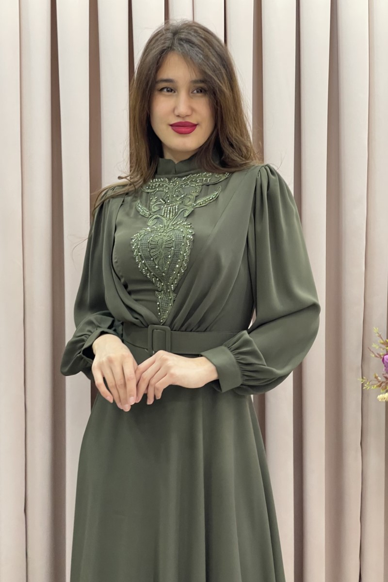 yeşil tesettür dantelli taslı elbise abiye uzun midi